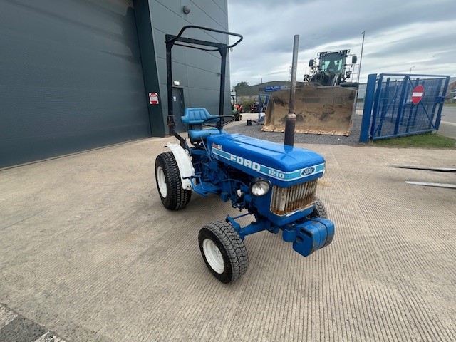 Ford 1210 () Tractor