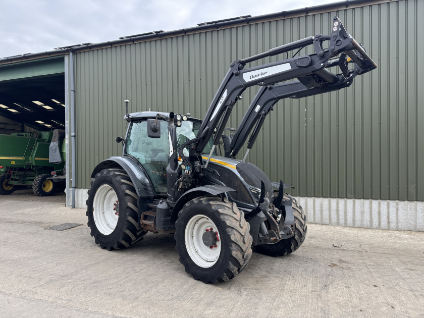  Valtra  (2017) Tractor