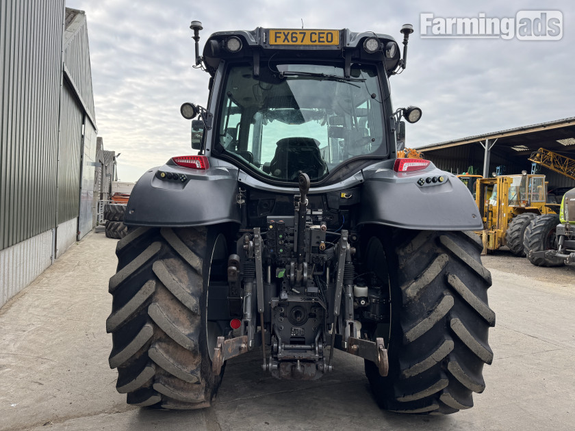Valtra  (2017) Tractor 