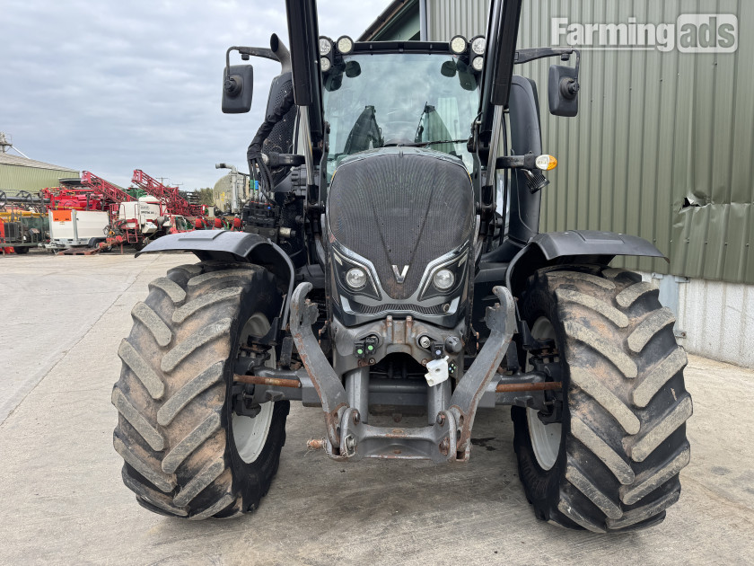 {CATEGORY} - Valtra  (2017) Tractor