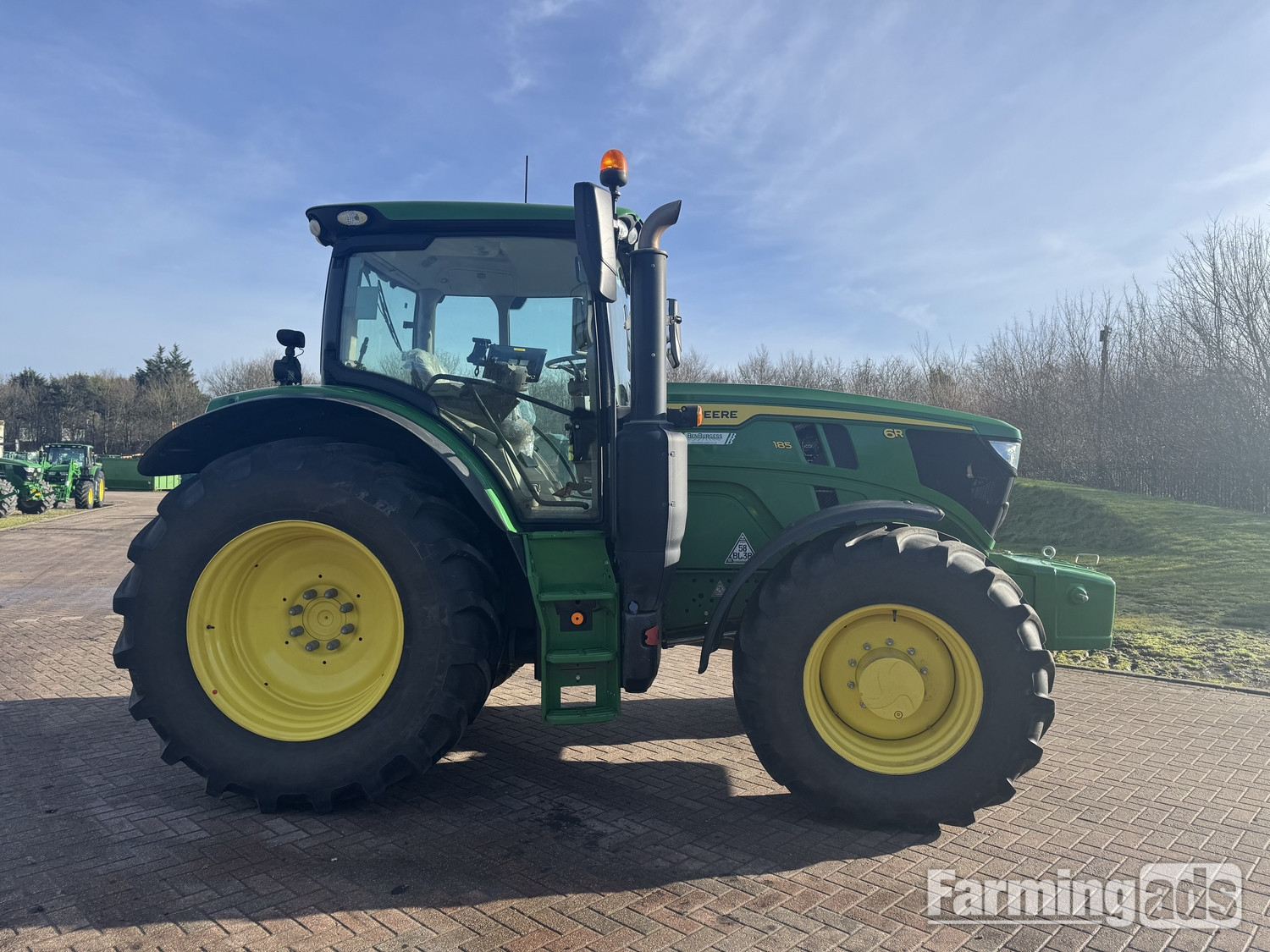 John Deere 6R 185 (2025) Tractor - {CATEGORY}
