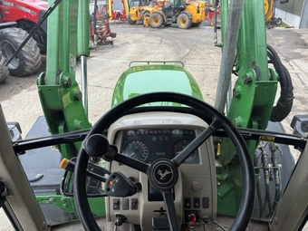 John Deere  (2004) Tractor