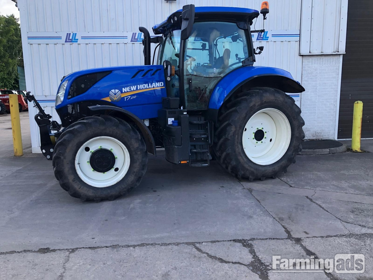 Other T7.210 () Tractor
