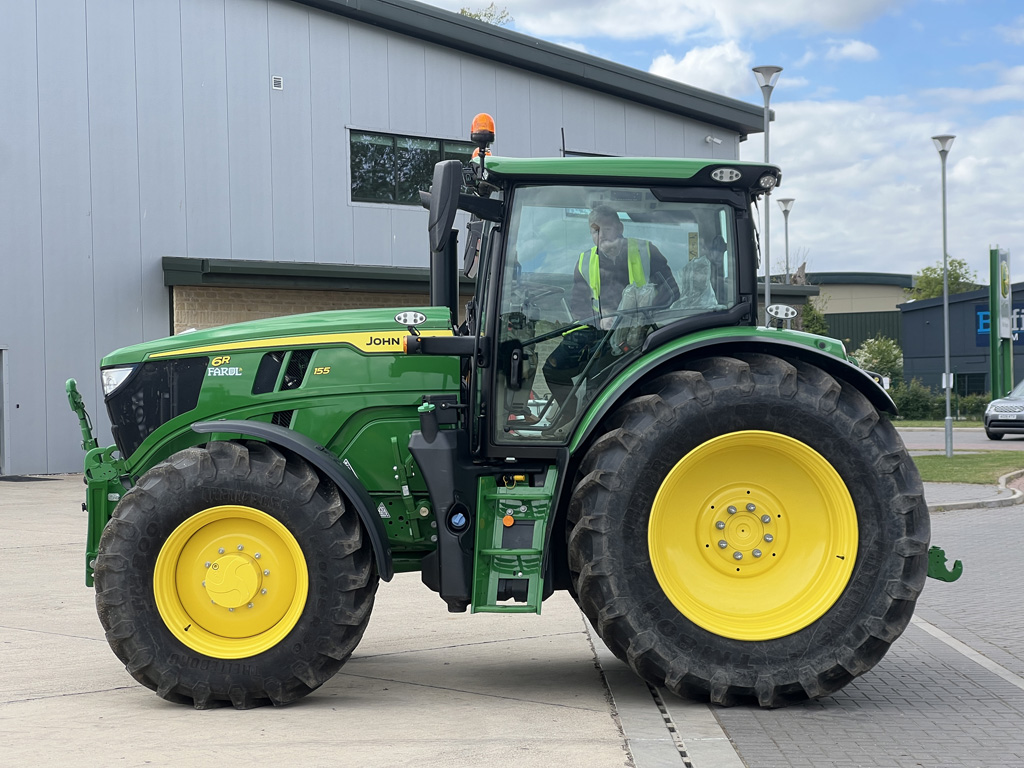 John Deere 6R 155 (2024) Tractor - {CATEGORY}