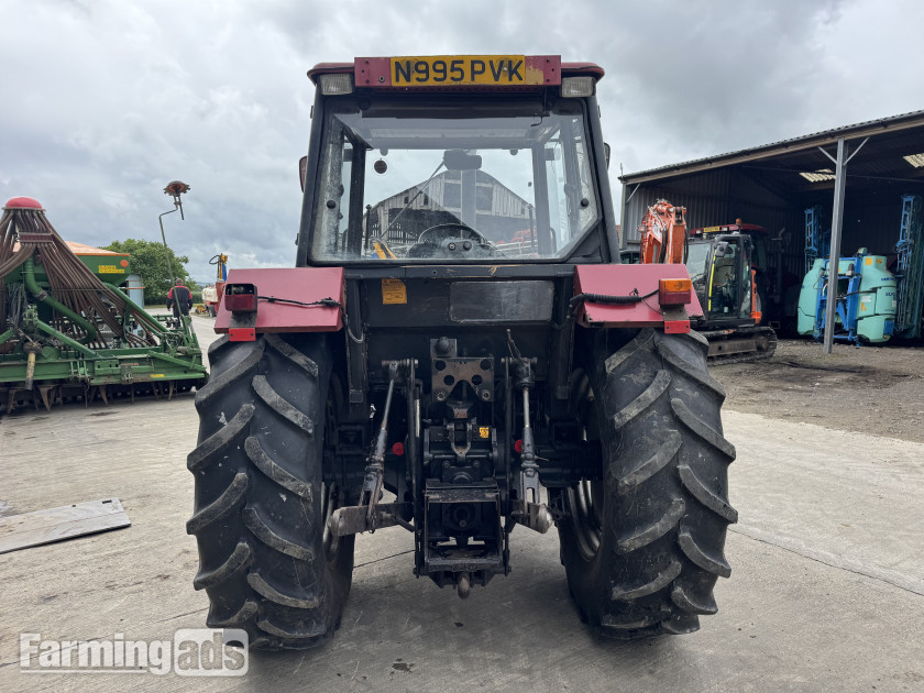Case IH  () Tractor - {CATEGORY}