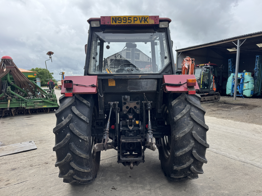 Case IH  () Tractor - {CATEGORY}