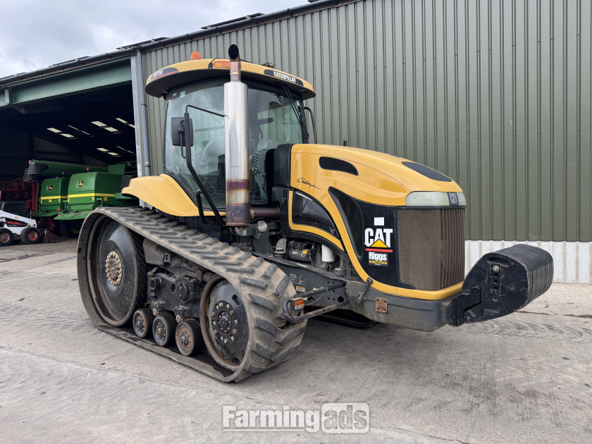  Cat  (2003) Tractor