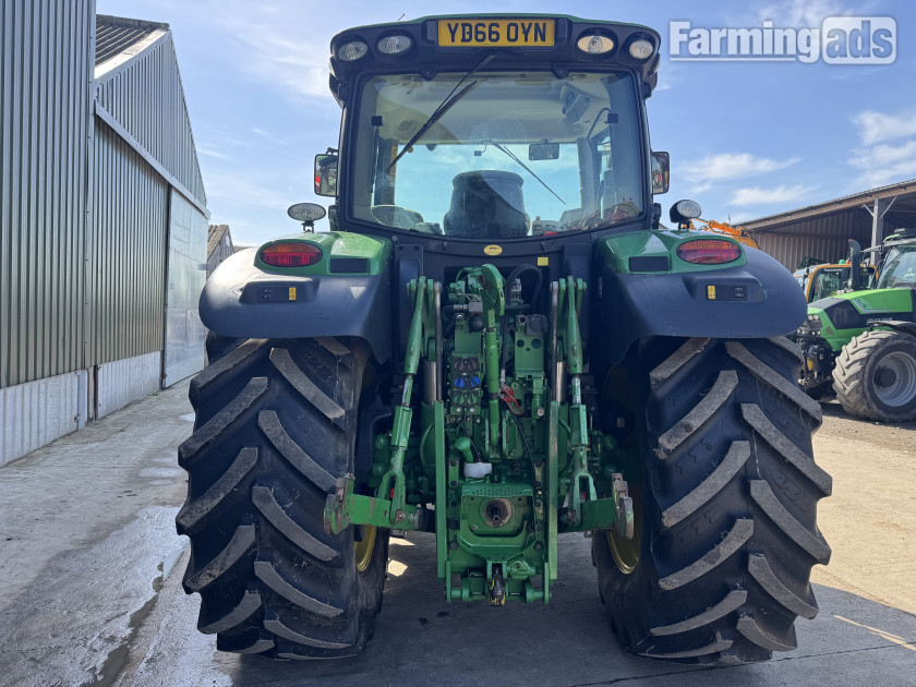 John Deere  (2016) Tractor - {CATEGORY}