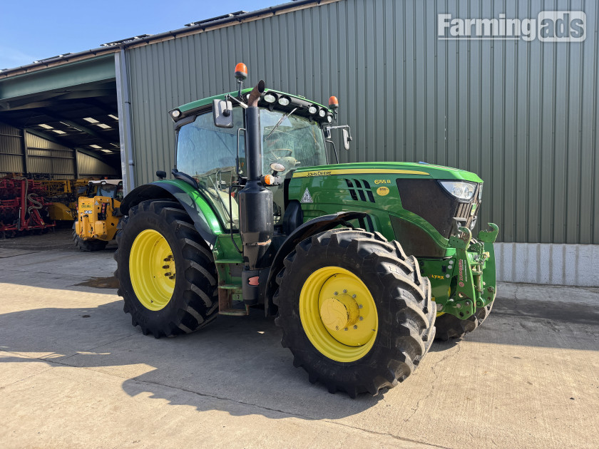  John Deere  (2016) Tractor