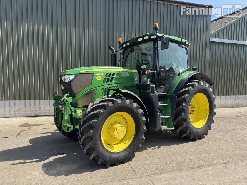 John Deere  (2016) Tractor