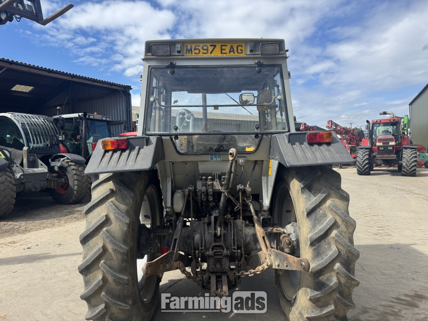 Massey Ferguson  (1994) Tractor - {CATEGORY}