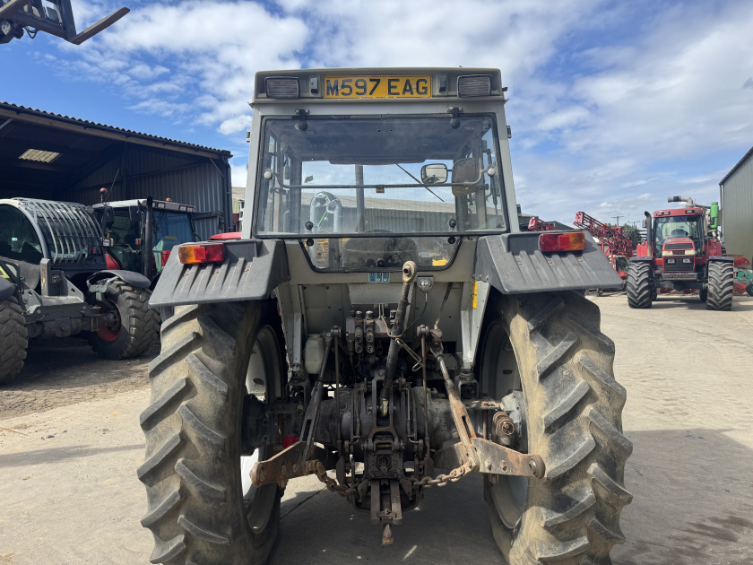 Massey Ferguson  (1994) Tractor - {CATEGORY}