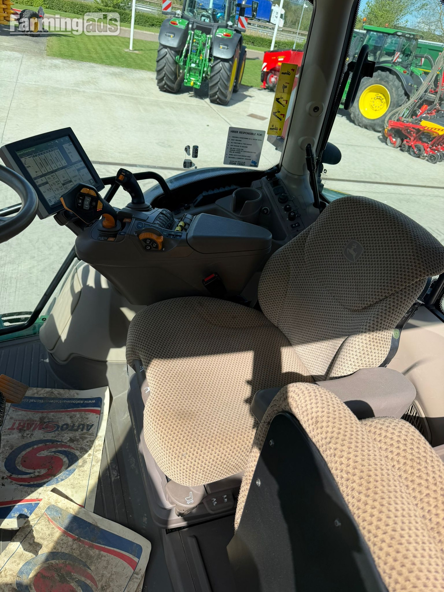 {CATEGORY} - John Deere 6R 215 (2023) Tractor