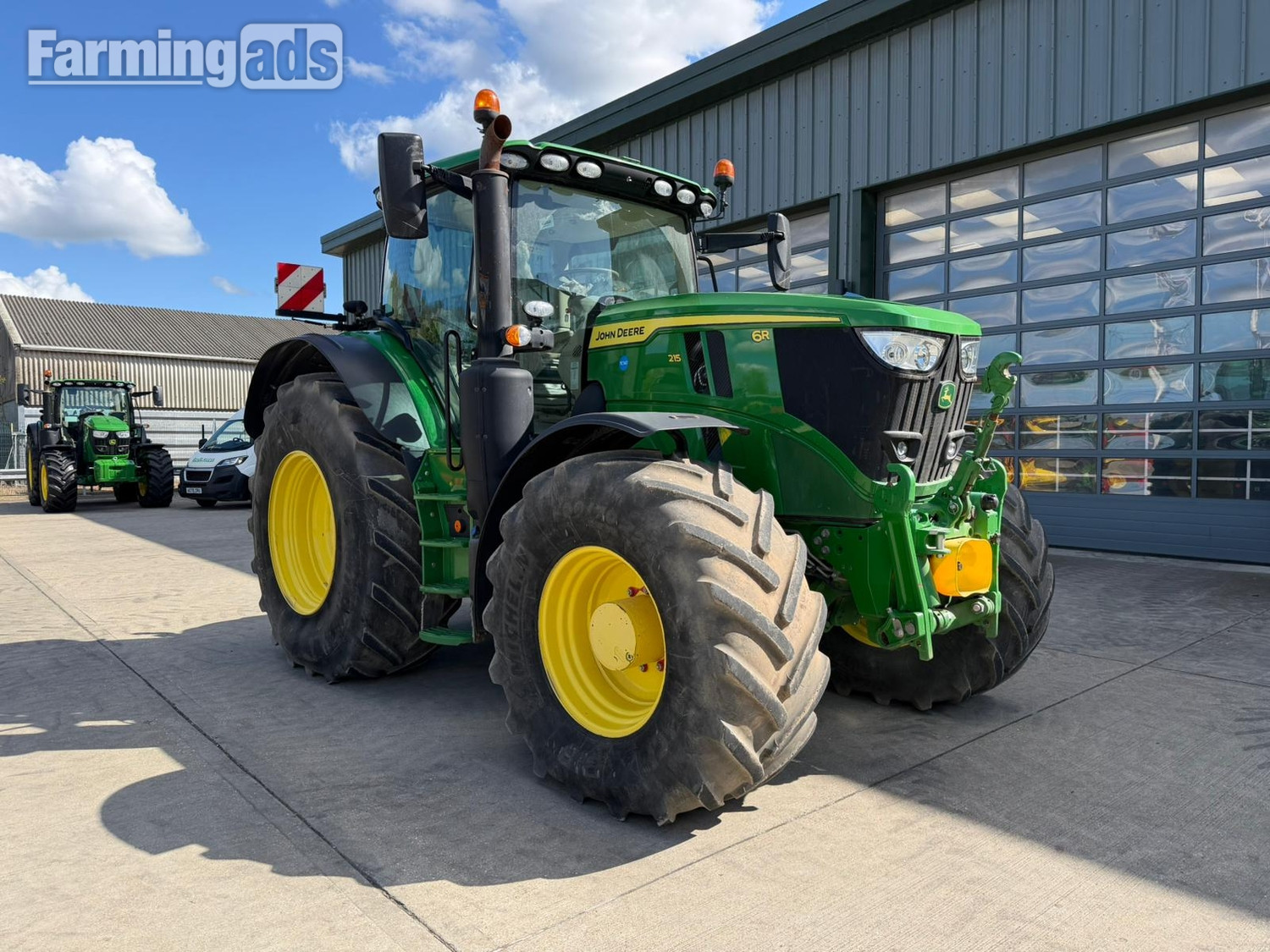  John Deere 6R 215 (2023) Tractor