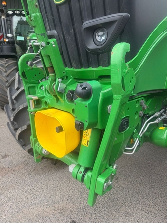 John Deere 6R 215 (2025) Tractor