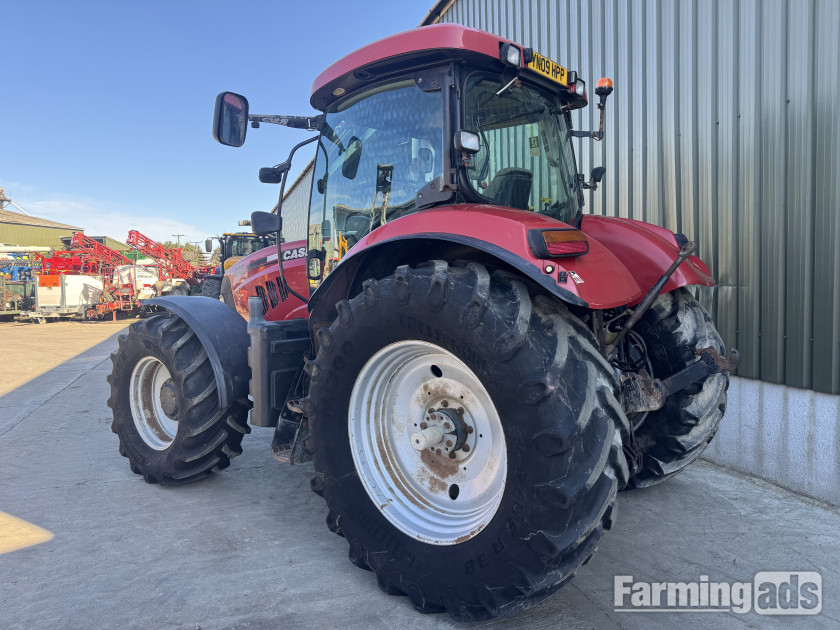 Case IH  (2009) Tractor
