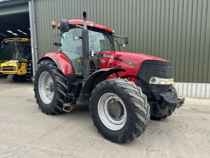  Case IH  (2009) Tractor