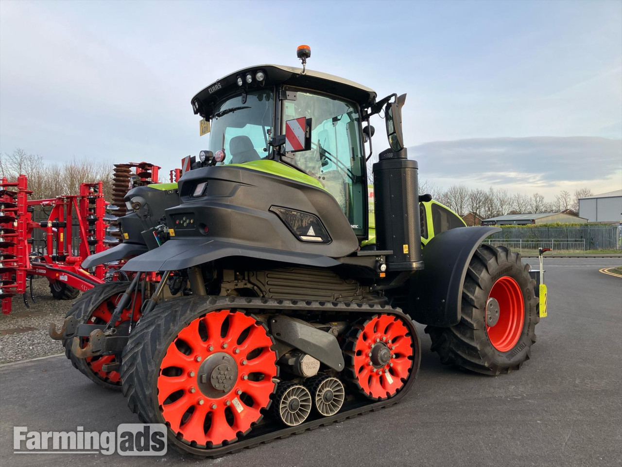 Claas Axion 930 Terra Trac (2021) Tractor - {CATEGORY}