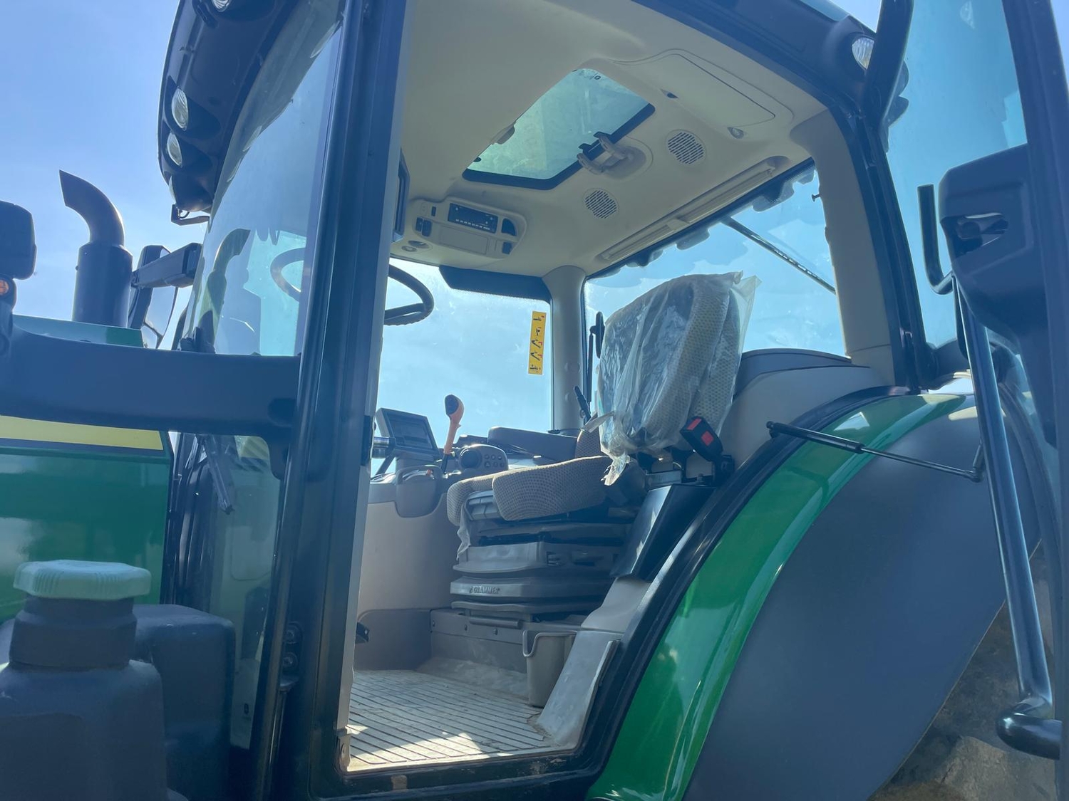 John Deere 6R 175 (2023) Tractor - {CATEGORY}