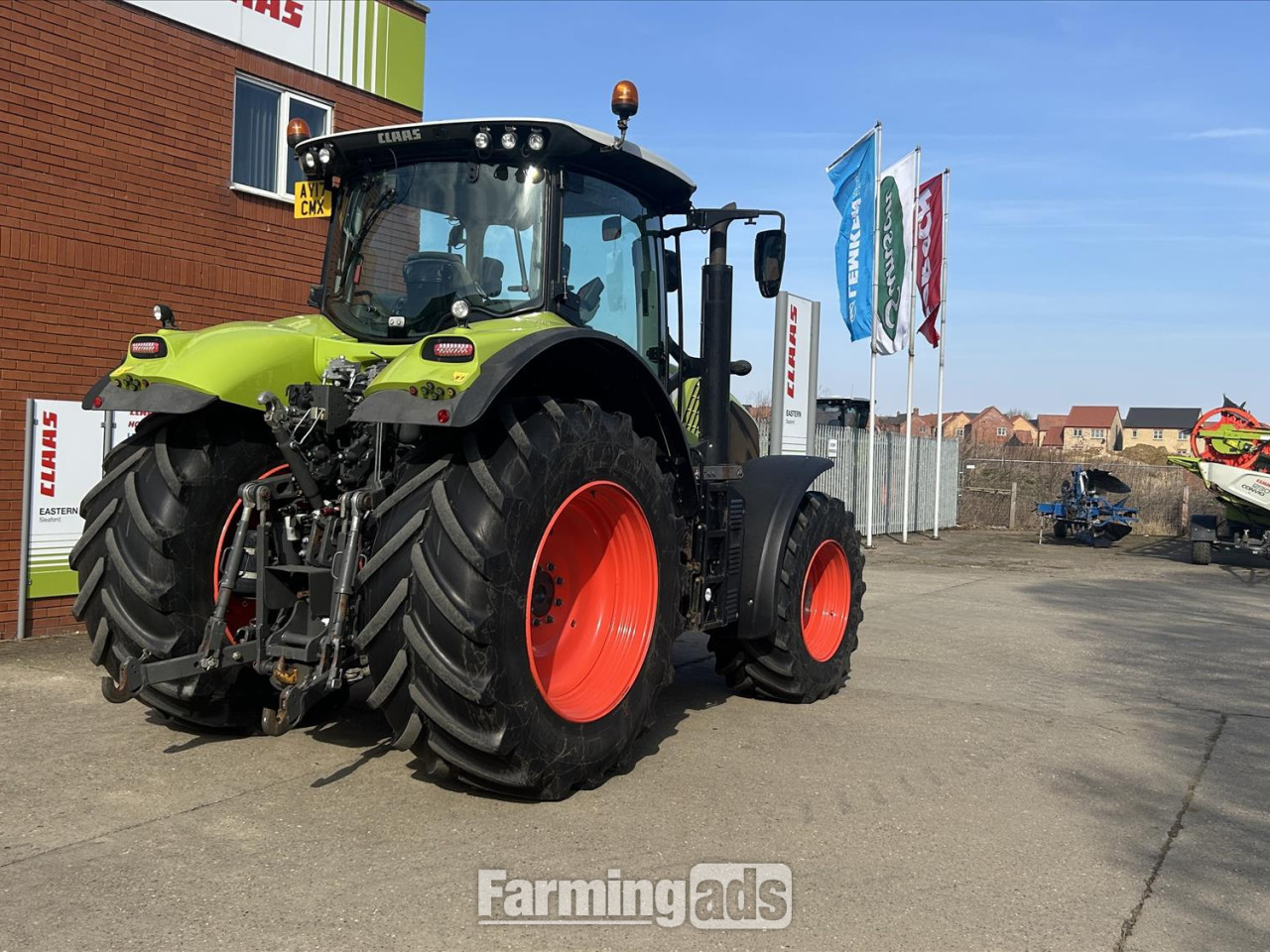 Claas Axion 830 (2017) Tractor - {CATEGORY}