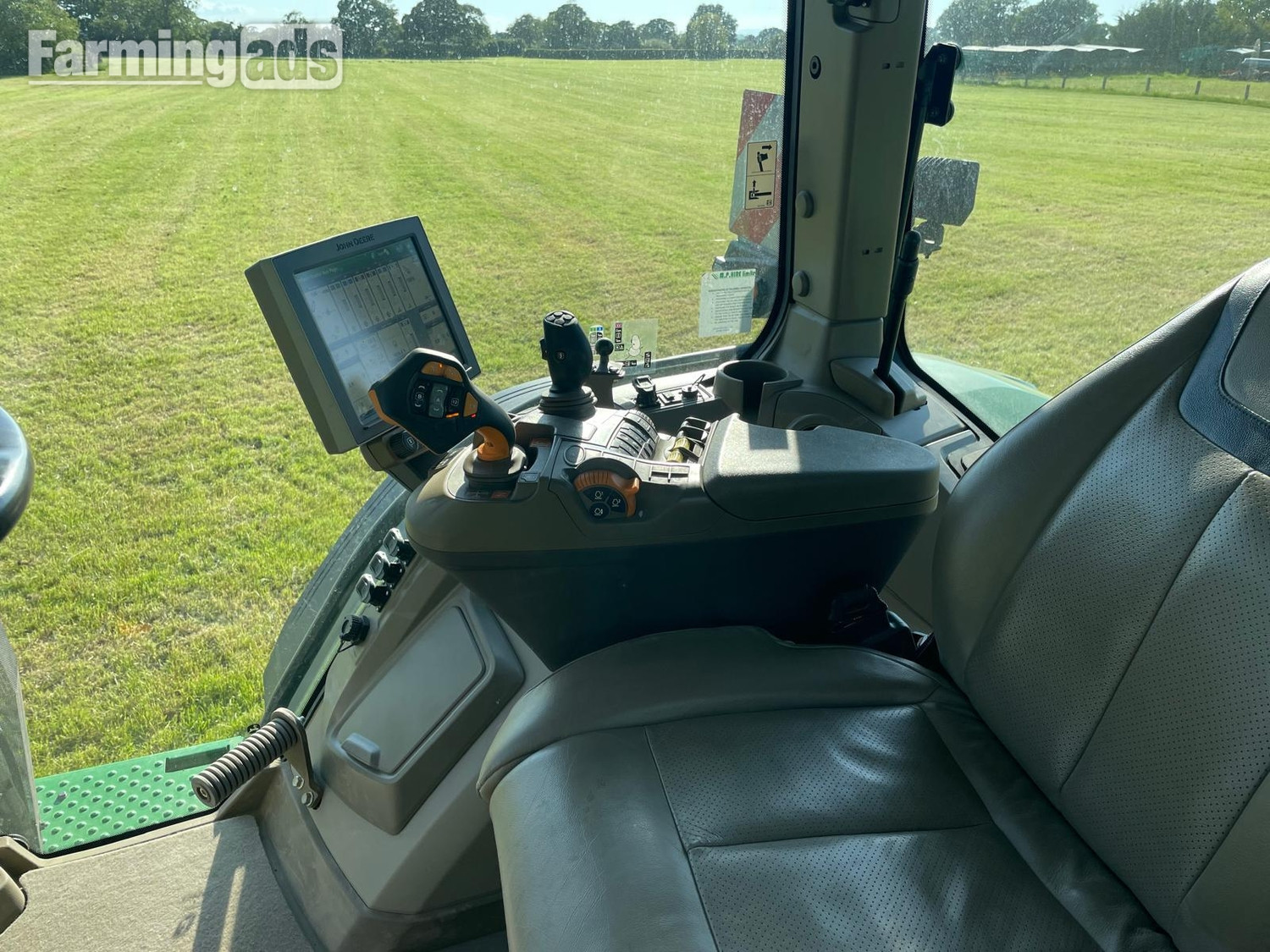 John Deere 7R 350 (2022) Tractor 