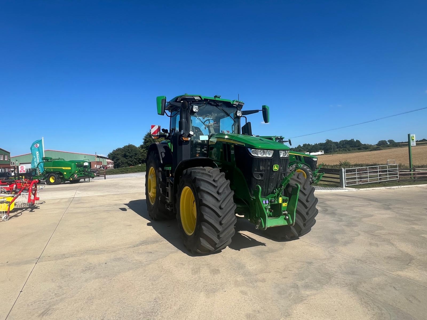 John Deere 7R 350 (2023) Tractor - {CATEGORY}