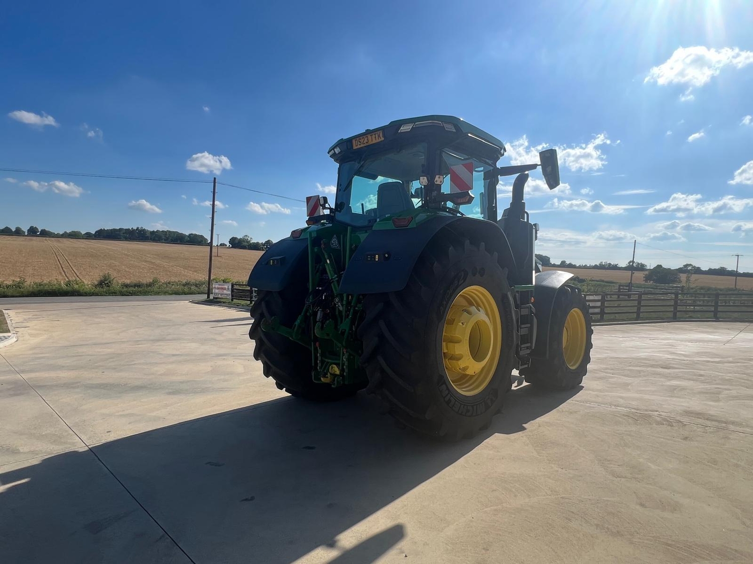 John Deere 7R 350 (2023) Tractor 