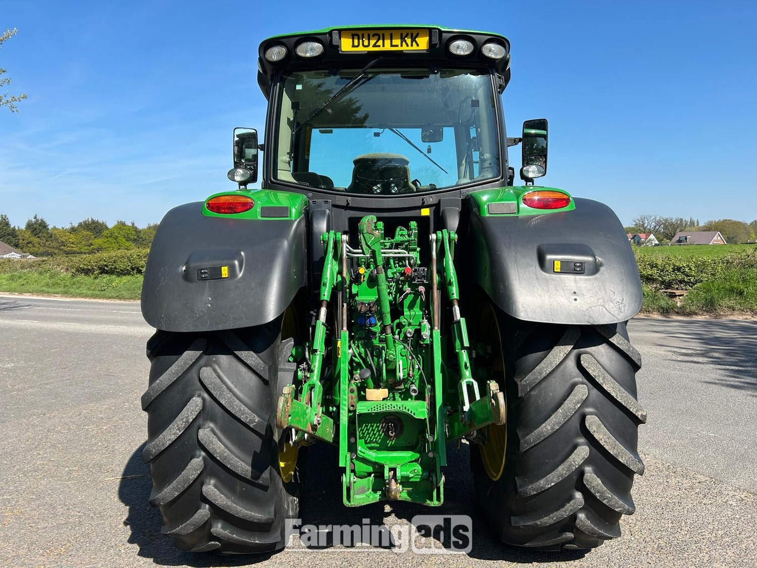 John Deere 6215R (2021) Tractor - {CATEGORY}
