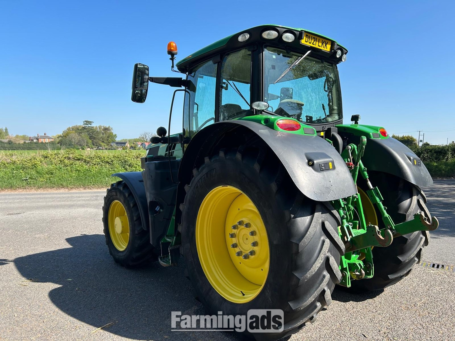  John Deere 6215R (2021) Tractor