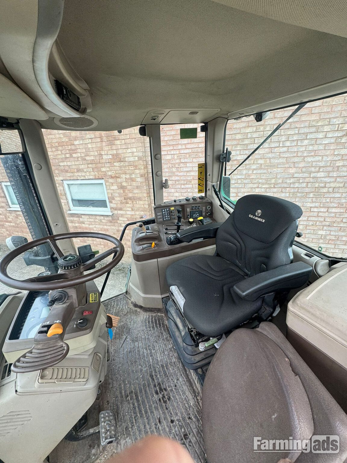 {CATEGORY} - John Deere 6920 (2004) Tractor