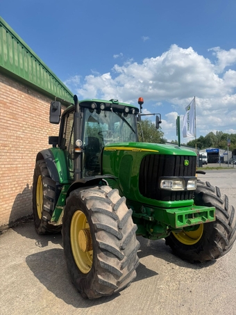 John Deere 6920 (2004) Tractor