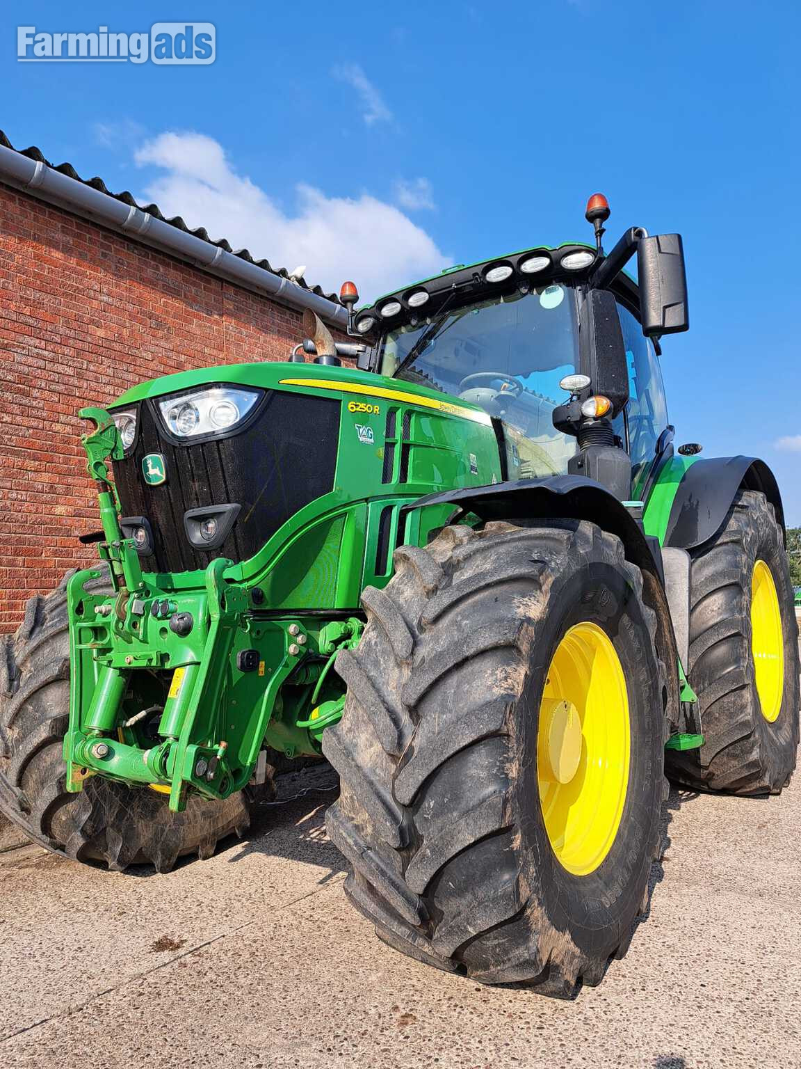 John Deere 6250R (2018) Tractor - {CATEGORY}