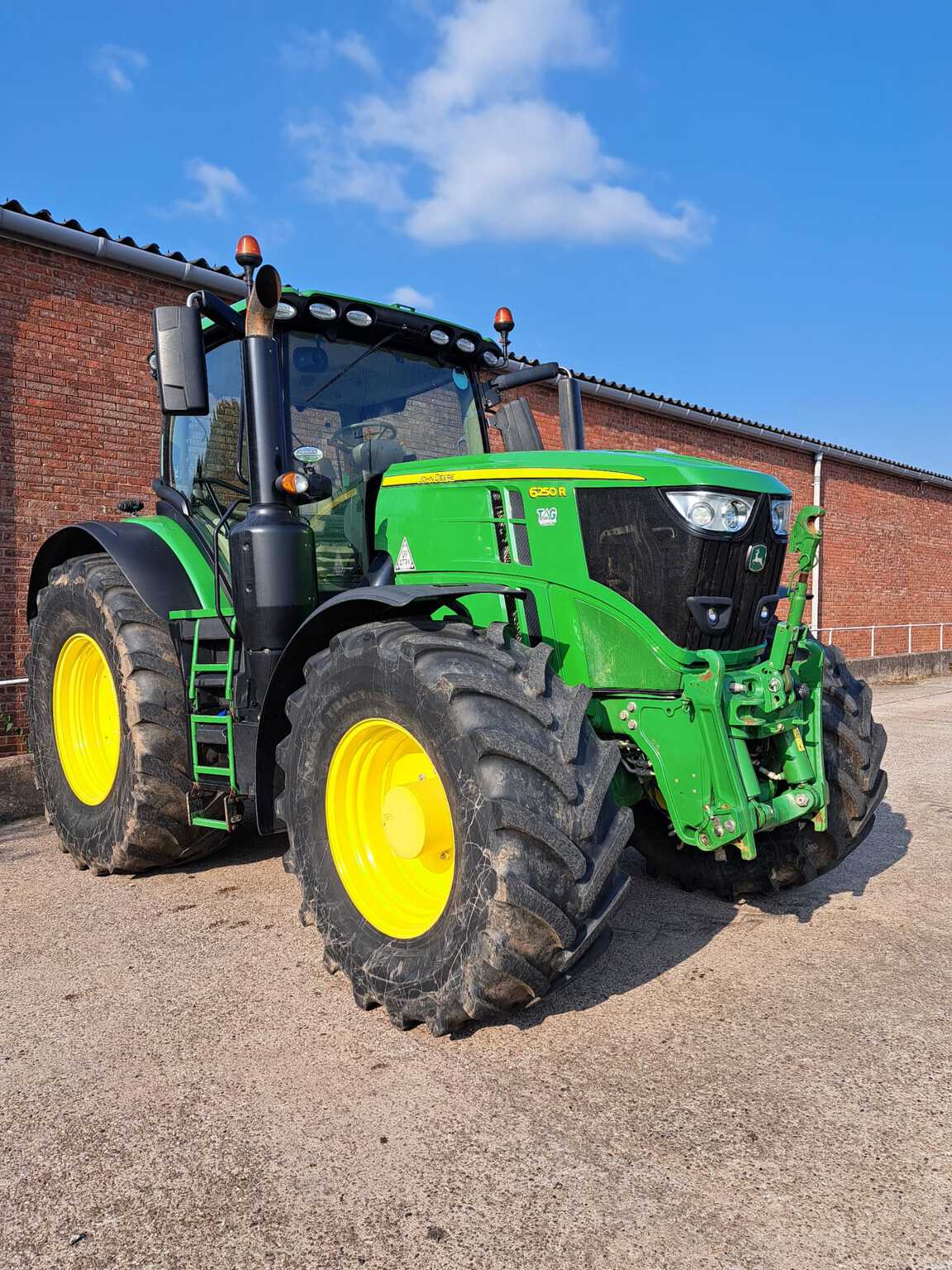  John Deere 6250R (2018) Tractor