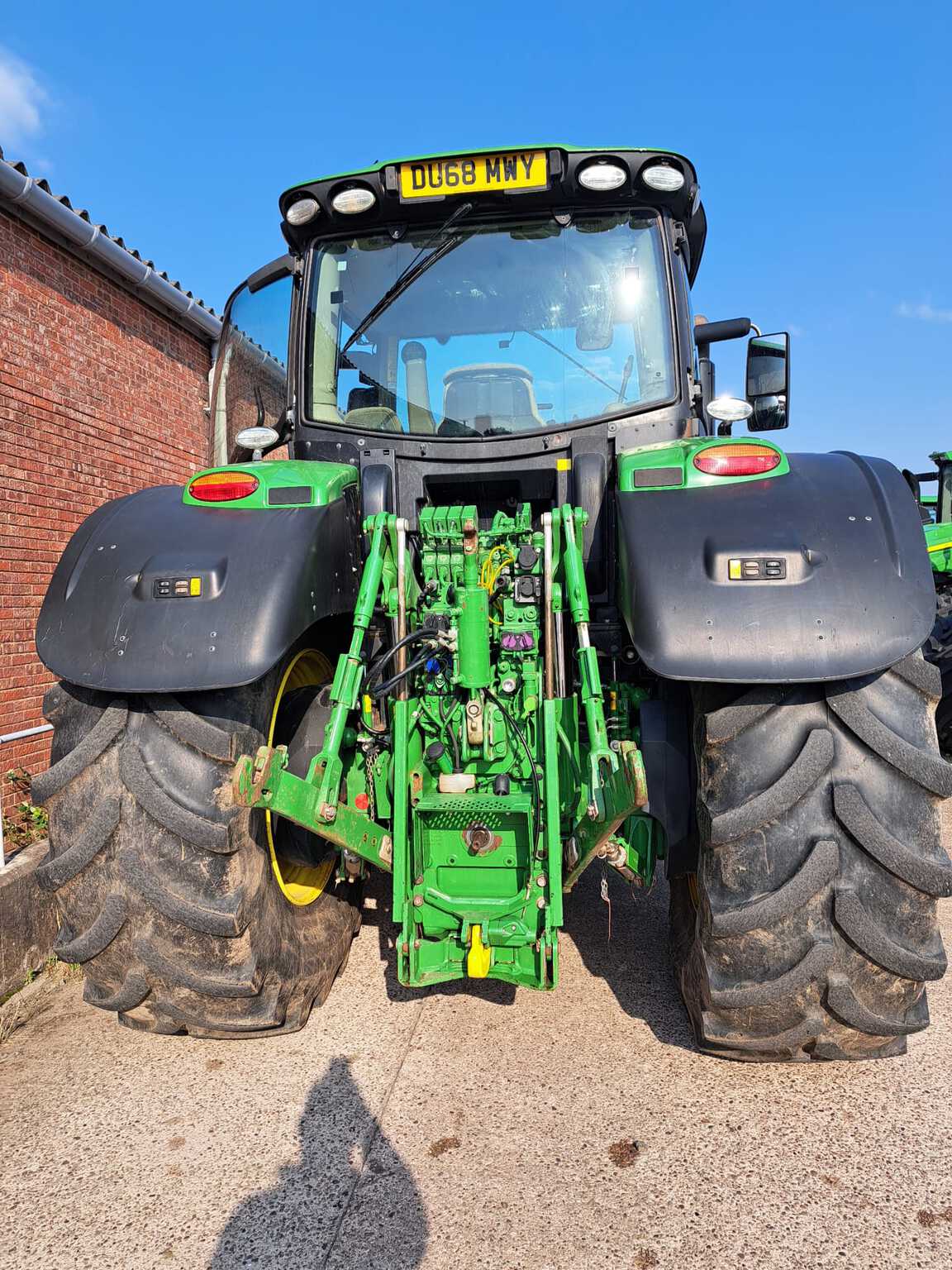 John Deere 6250R (2018) Tractor - {CATEGORY}