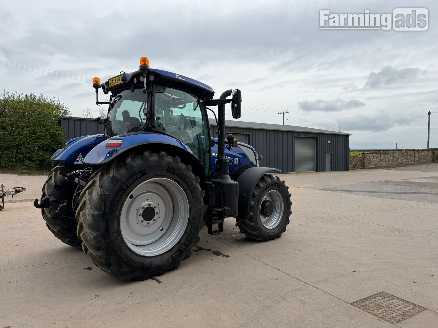 New Holland T7.225 (2024) Tractor - {CATEGORY}
