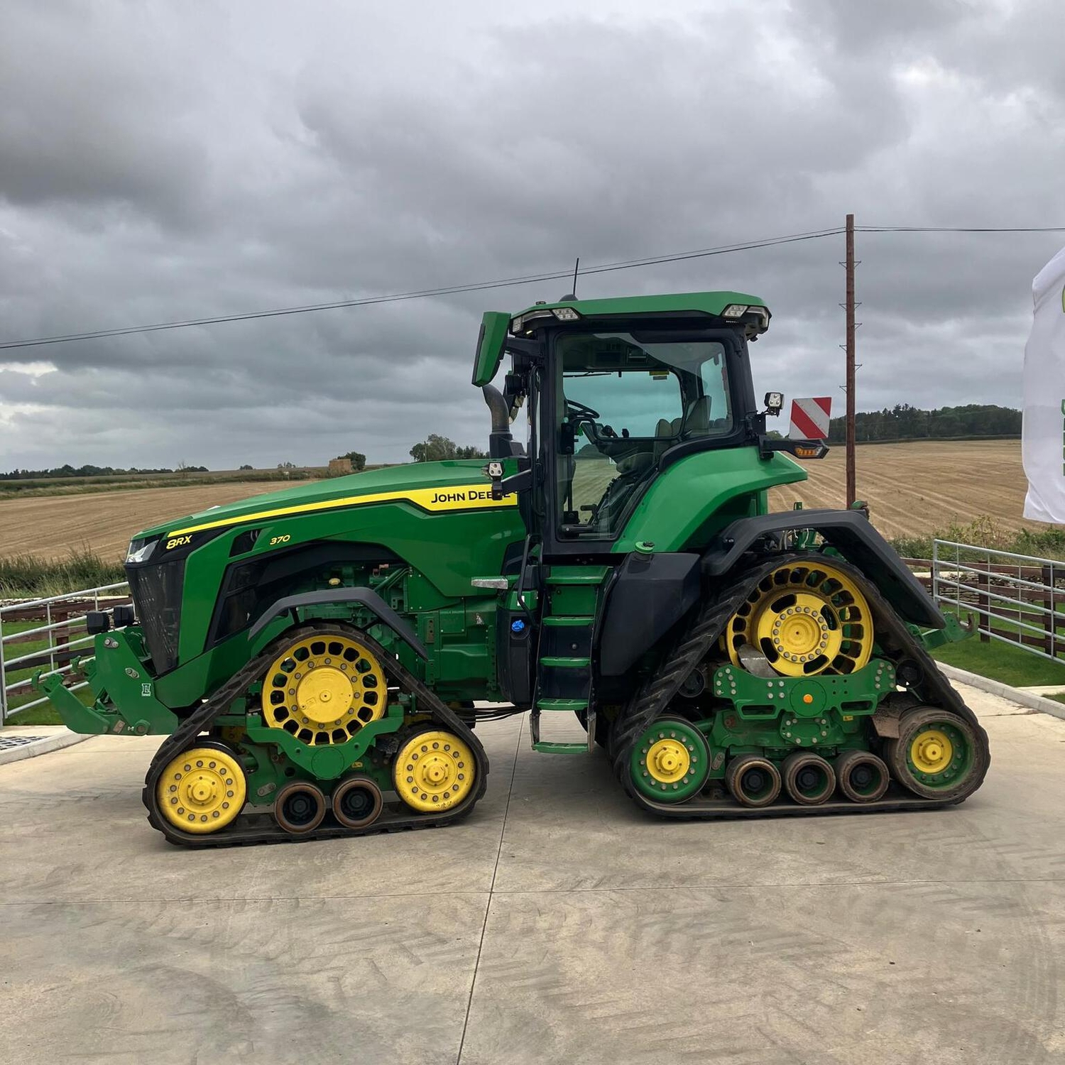  John Deere 8RX 370 (2021) Tractor