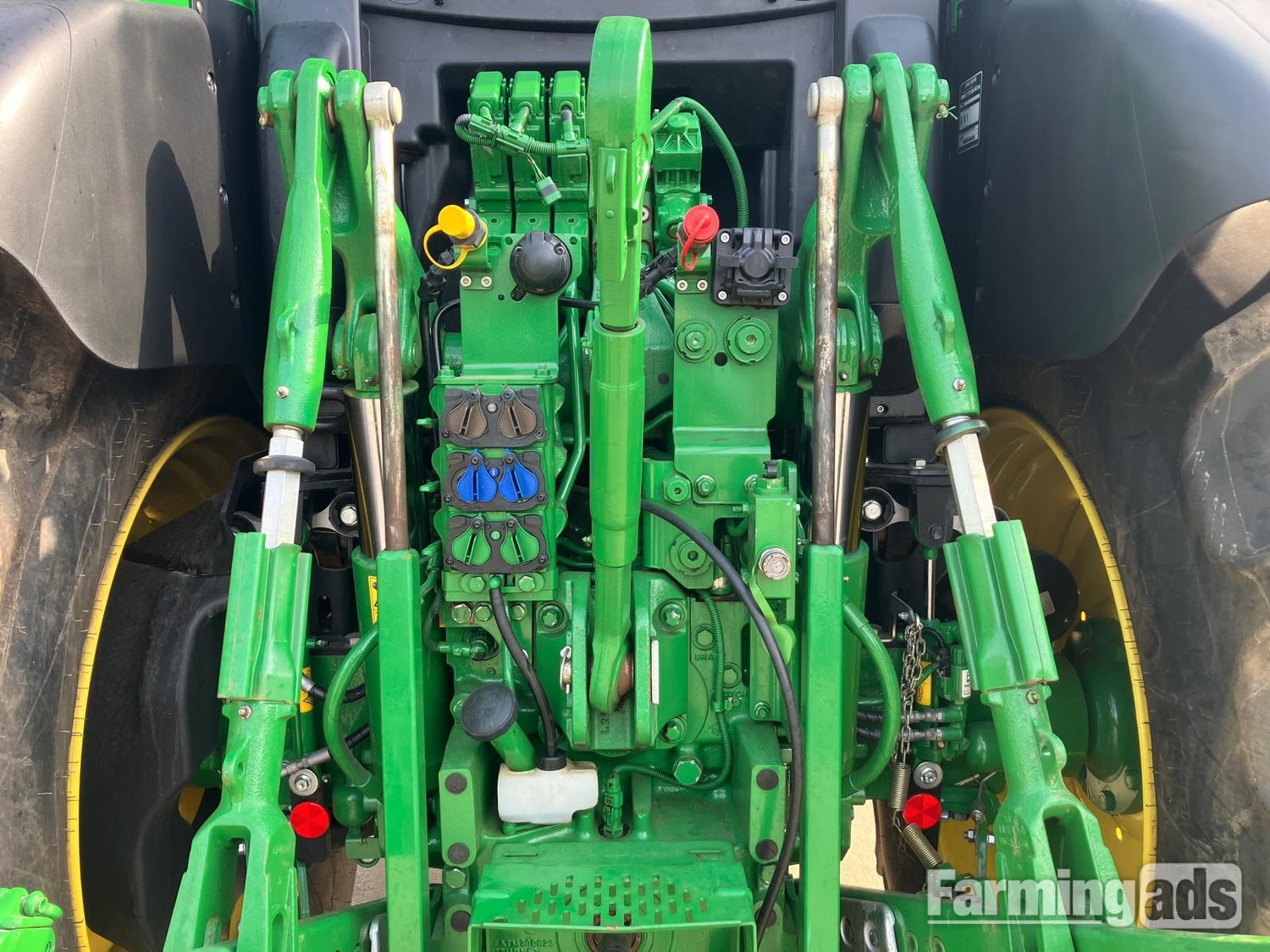 John Deere 6R 185 (2024) Tractor 