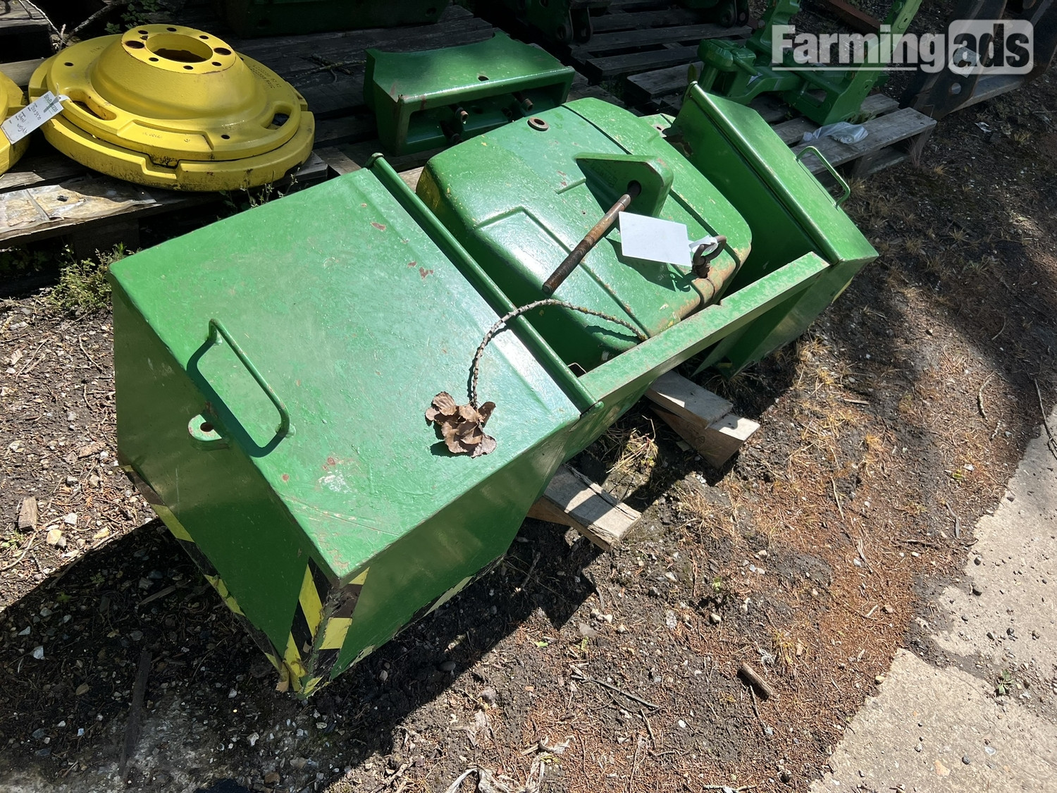 John Deere 900kg