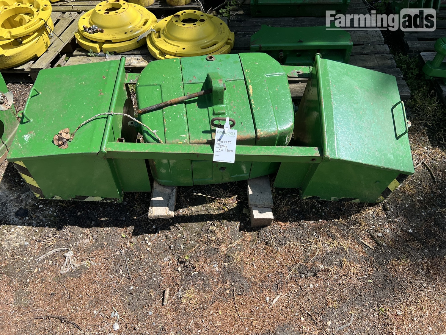  John Deere 900kg