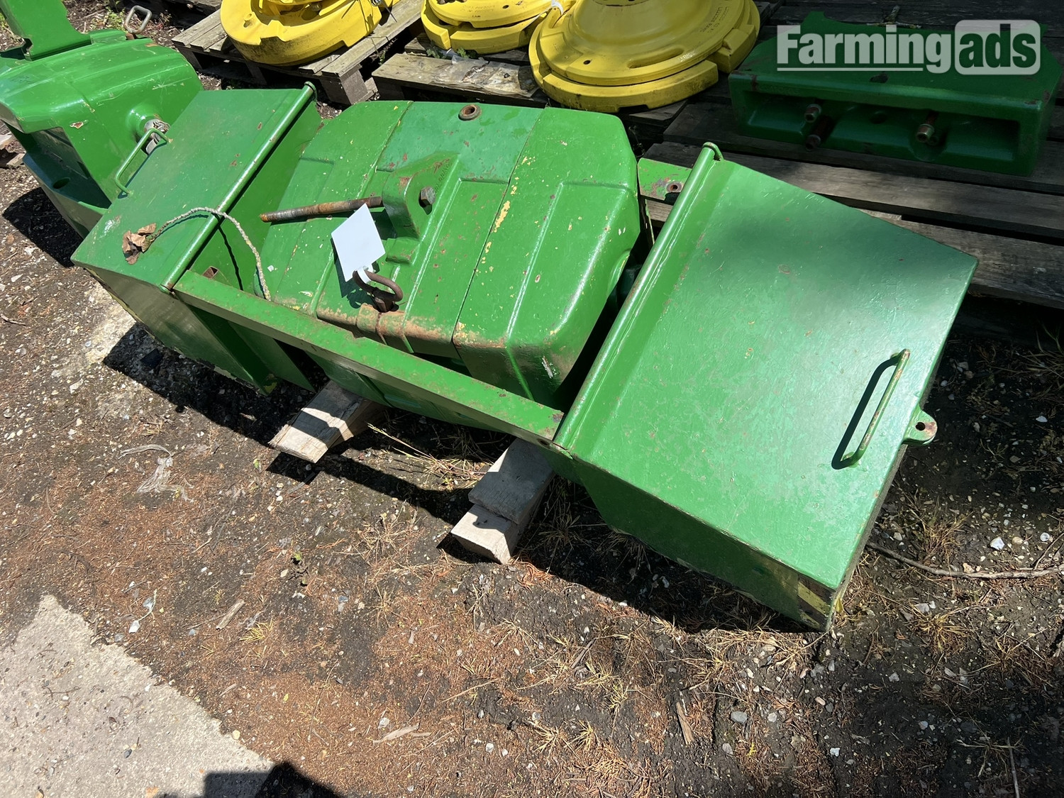 John Deere 900kg