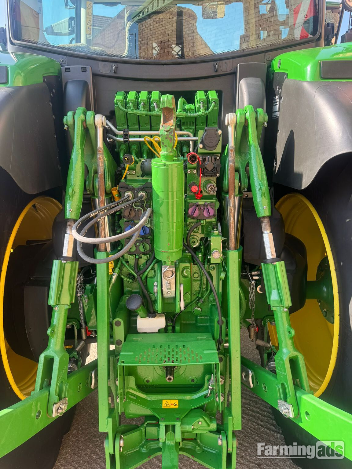 {CATEGORY} - John Deere 6R 215 (2024) Tractor