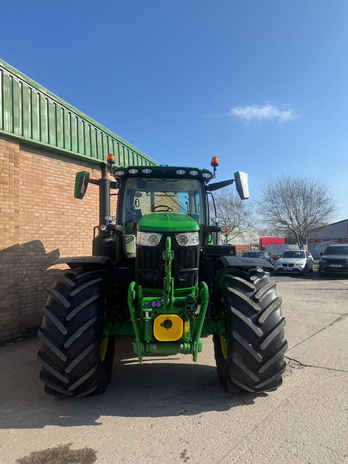  John Deere 6R 215 (2024) Tractor