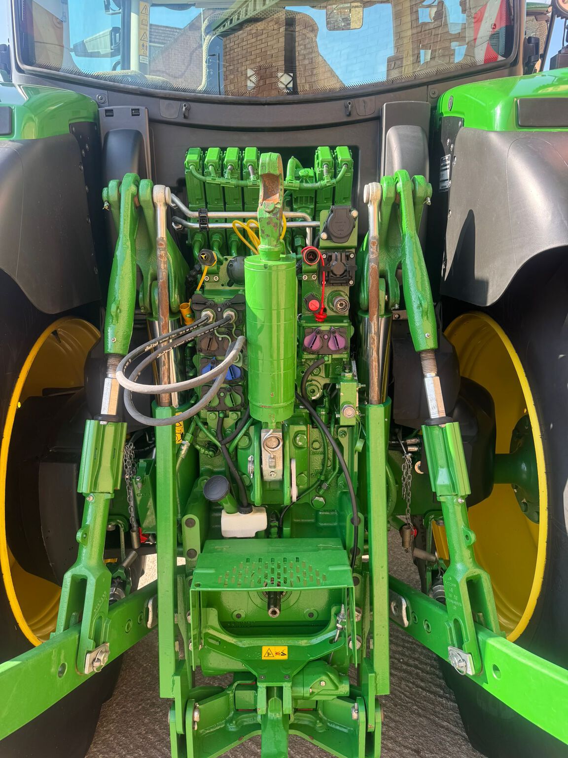 {CATEGORY} - John Deere 6R 215 (2024) Tractor