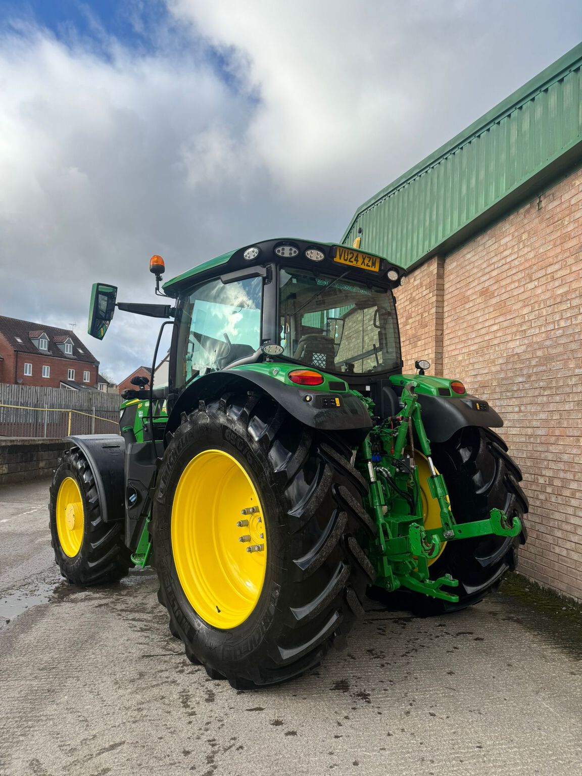 John Deere 6R 155 (2024) Tractor - {CATEGORY}