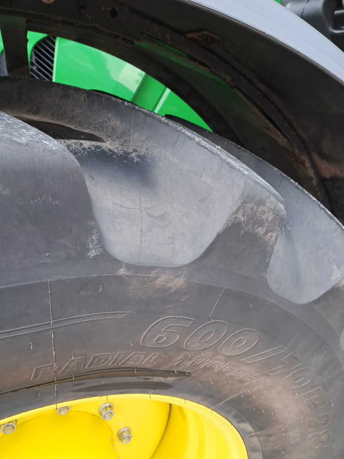 {CATEGORY} - John Deere 6215R (2022) Tractor