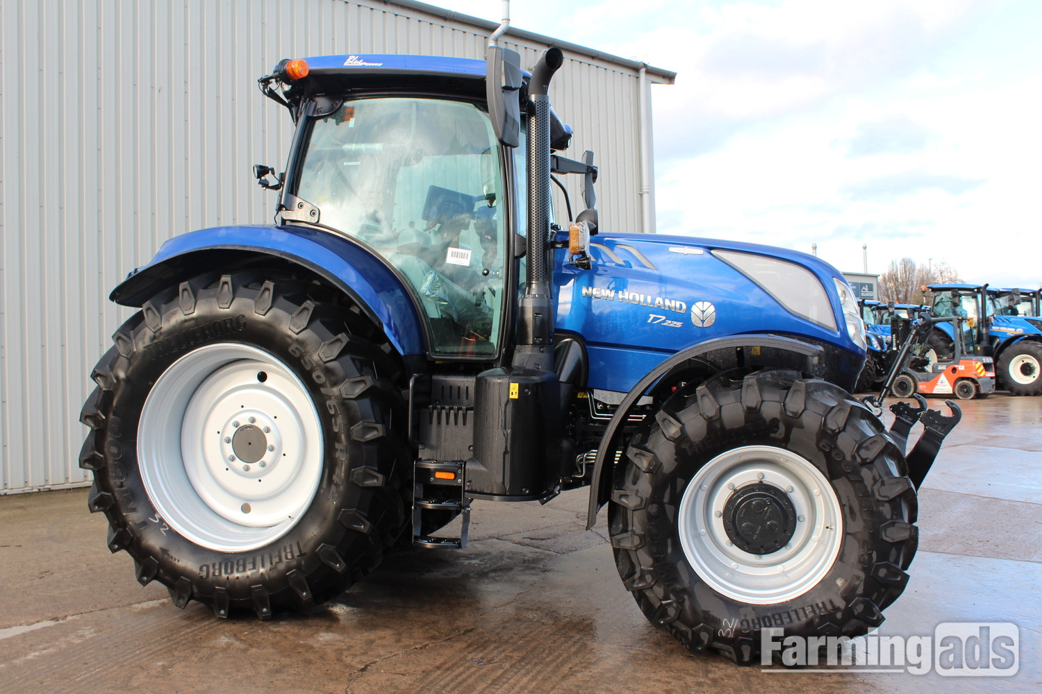Other T7.225 () Tractor