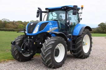 New Holland T7.260 () Tractor
