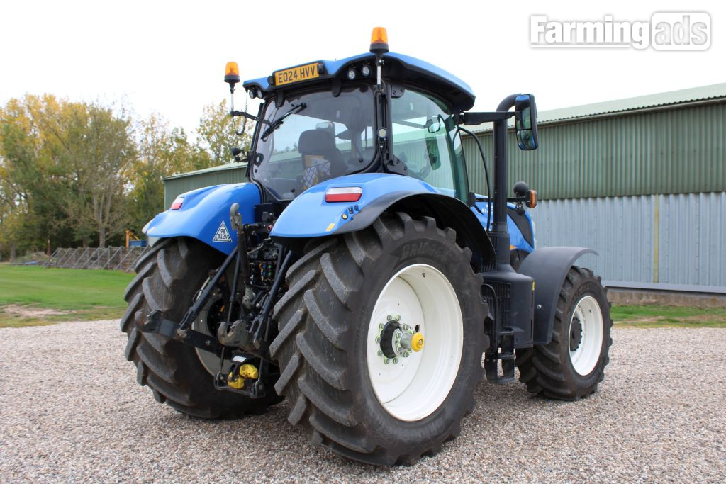 New Holland T7.260 () Tractor 