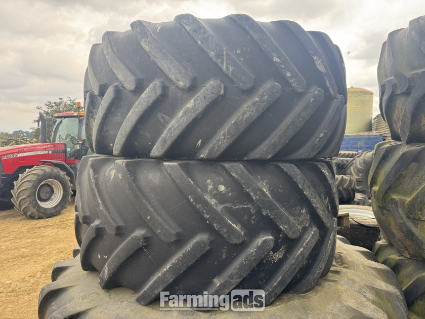 John Deere  () Tractor - {CATEGORY}