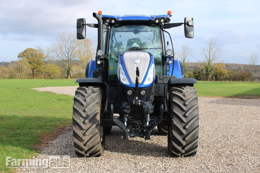 {CATEGORY} - New Holland T7.225 () Tractor